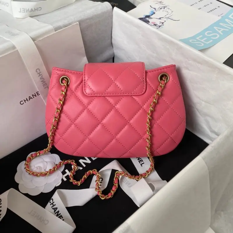 24C-Classic-Quilted-Lambskin-Small-Messenger-Flap-Bag-AS4609-Rosy-24C-Classic-Quilted-Lambskin-Small-Messenger-Flap-Bag-AS4609-Rosy-2.webp