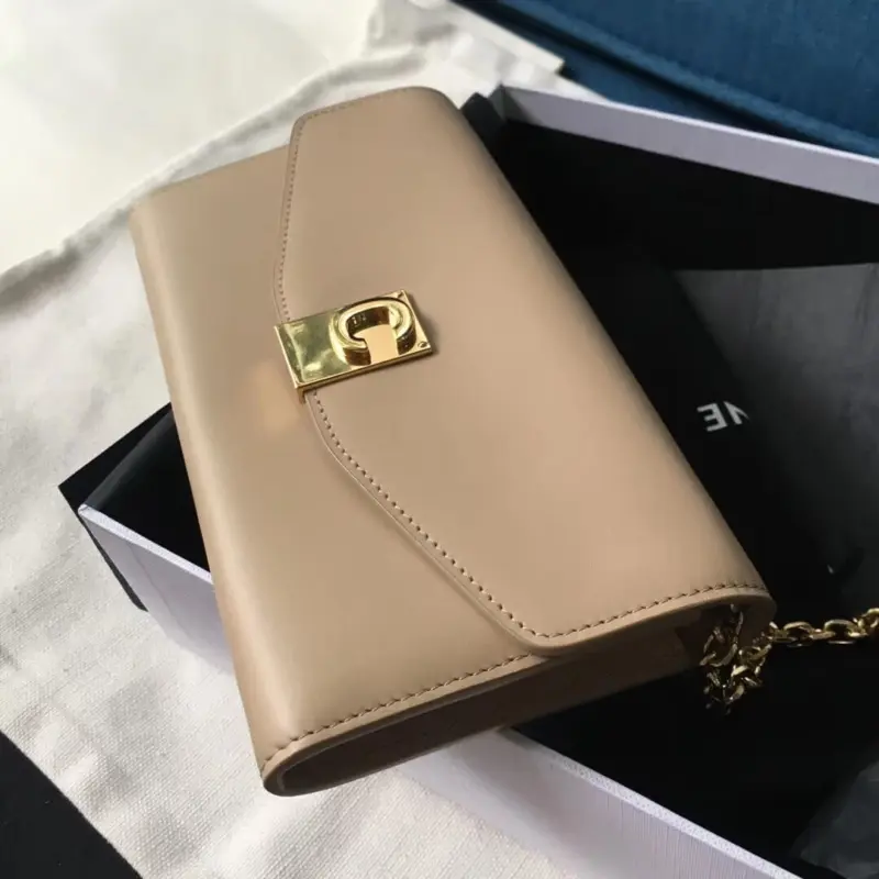 C-Clasp-Wallet-on-a-Chain-in-Smooth-Calfskin-10B903-Light-Pink-C-Clasp-Wallet-on-a-Chain-in-Smooth-Calfskin-10B903-Light-Pink-1.webp