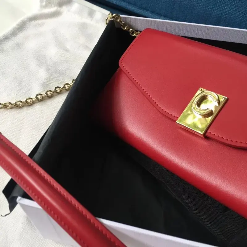 C-Clasp-Wallet-on-a-Chain-in-Smooth-Calfskin-10B903-Red-C-Clasp-Wallet-on-a-Chain-in-Smooth-Calfskin-10B903-Red-3.webp