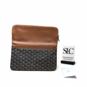Chevron Print Envelope Style Sainte Marie Soft Clutch 20173