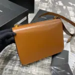 Classic-Carre-Shoulder-Bag-in-Smooth-Elegant-Leather-585060-Caramel-Classic-Carre-Shoulder-Bag-in-Smooth-Elegant-Leather-585060-Caramel-3.webp