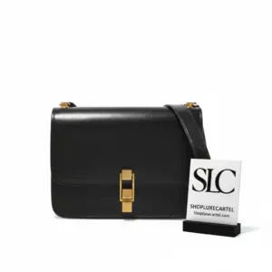 Classic Carre Shoulder Bag in Smooth Elegant Leather 585060