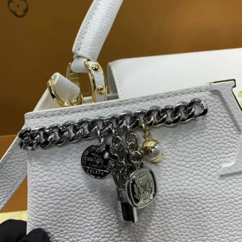 Classic-Grained-Leather-Top-Handle-Handbag-PM-M52963-White-Classic-Grained-Leather-Top-Handle-Handbag-PM-M52963-White-3.webp