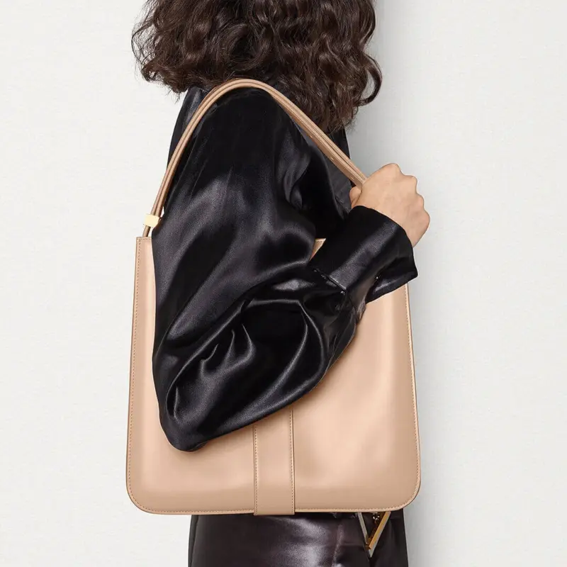 Classic-Marie-Shoulder-Bag-in-Smooth-Polished-Leather-578344-Nude-Pink-Classic-Marie-Shoulder-Bag-in-Smooth-Polished-Leather-578344-Nude-Pink-2.webp