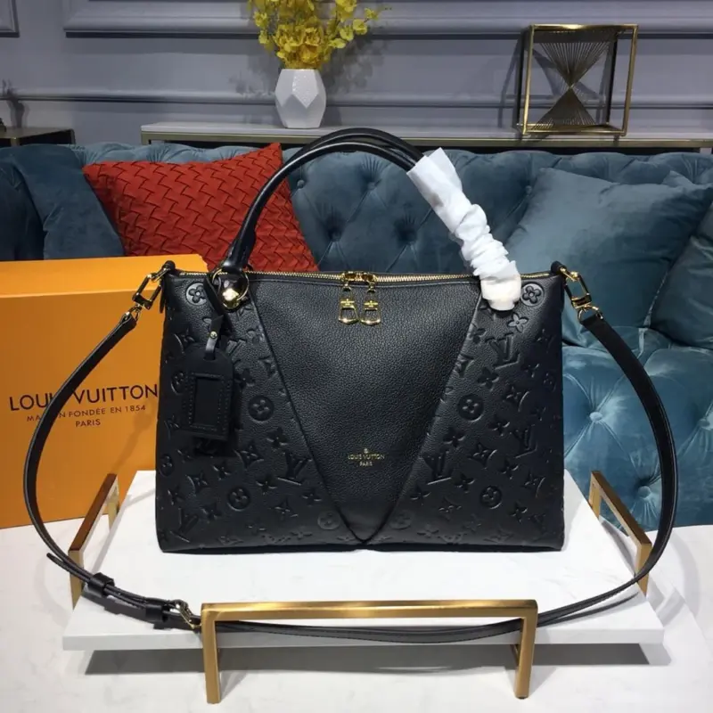 Classic-Monogram-Print-V-Tote-MM-Shoulder-Bag-M44422-M44397-M44421-Black-Classic-Monogram-Print-V-Tote-MM-Shoulder-Bag-M44422-M44397-M44421-Black-2.webp