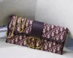 Classic-Oblique-Jacquard-Canvas-30-Montaigne-Clutch-Bag-M9206-Burgundy-Classic-Oblique-Jacquard-Canvas-30-Montaigne-Clutch-Bag-M9206-Burgundy-2.webp
