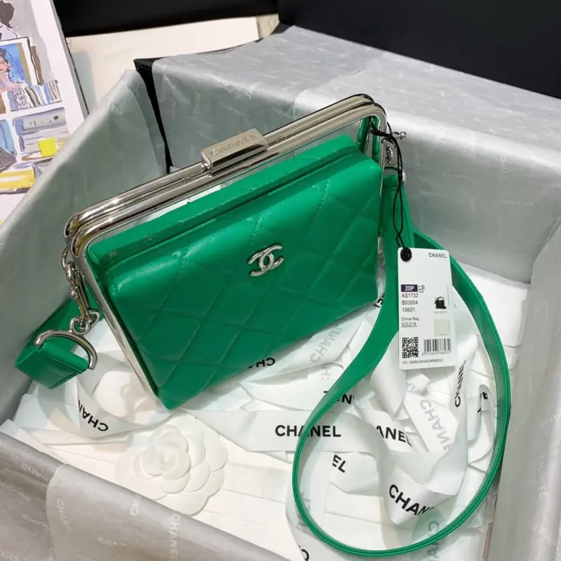Classic-Quilted-Lambskin-Leather-Evening-Flap-Clutch-Bag-AS1732-Green-Classic-Quilted-Lambskin-Leather-Evening-Flap-Clutch-Bag-AS1732-Green-3.webp