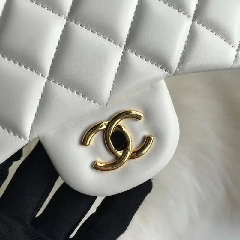 Classic-Quilted-Lambskin-Leather-Flap-Shoulder-Bag-A1113-White-Classic-Quilted-Lambskin-Leather-Flap-Shoulder-Bag-A1113-White-2.webp