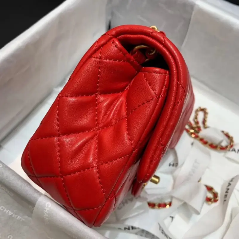 Classic-Quilted-Lambskin-Leather-Flap-Shoulder-Bag-AS1786-Red-Classic-Quilted-Lambskin-Leather-Flap-Shoulder-Bag-AS1786-Red-3.webp