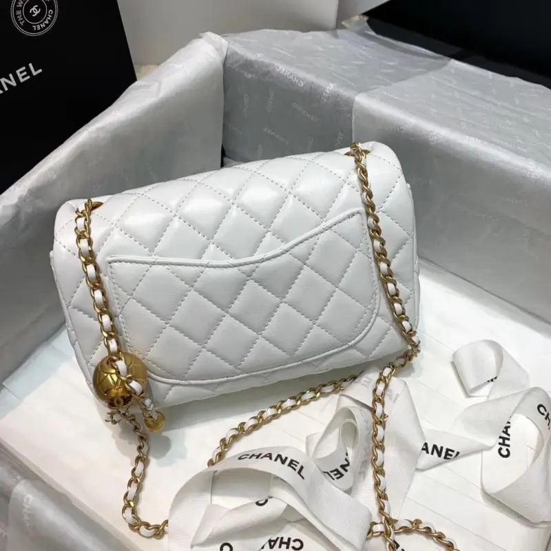 Classic-Quilted-Lambskin-Leather-Shoulder-Flap-Bag-AS1787-White-Classic-Quilted-Lambskin-Leather-Shoulder-Flap-Bag-AS1787-White-2.webp
