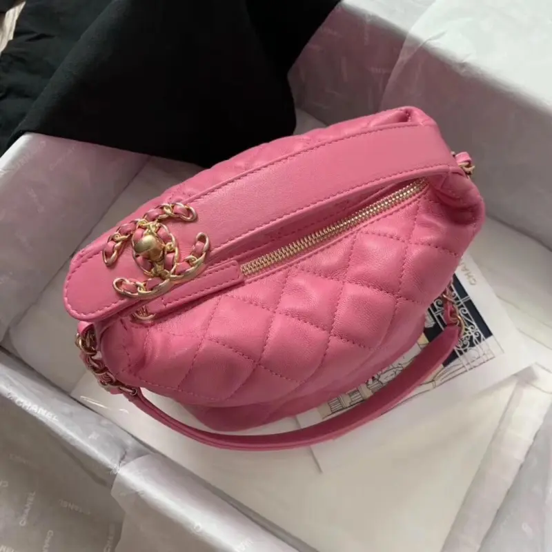 Classic-Quilted-Lambskin-Small-Hobo-Shoulder-Bag-AS1745-Pink-Classic-Quilted-Lambskin-Small-Hobo-Shoulder-Bag-AS1745-Pink-7.webp