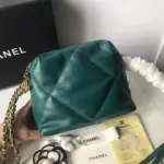 Classic-Quilted-Leather-Small-Top-Handle-Bowling-Bag-AS0781-Green-Classic-Quilted-Leather-Small-Top-Handle-Bowling-Bag-AS0781-Green-3.webp