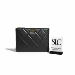 Classic Quilted Leather Small Zip Top Pouch 31530-1