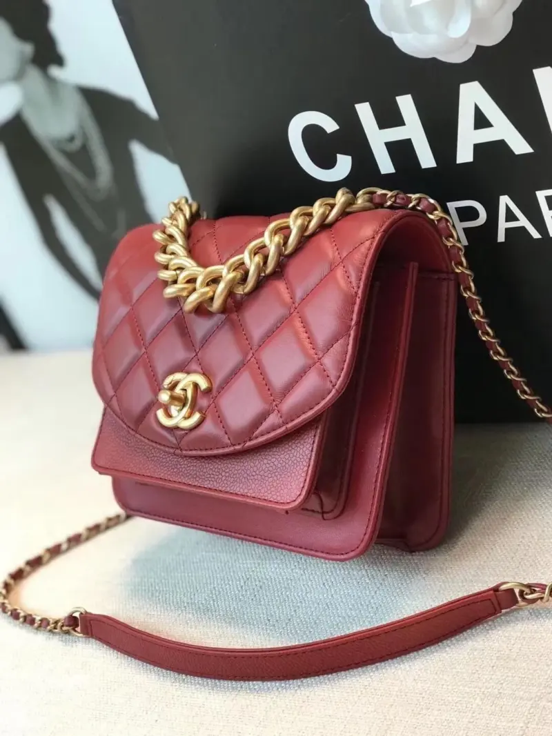 Classic-Quilted-Small-Flap-Shoulder-Bag-with-Chain-AS0784-Red-Classic-Quilted-Small-Flap-Shoulder-Bag-with-Chain-AS0784-Red-2.webp