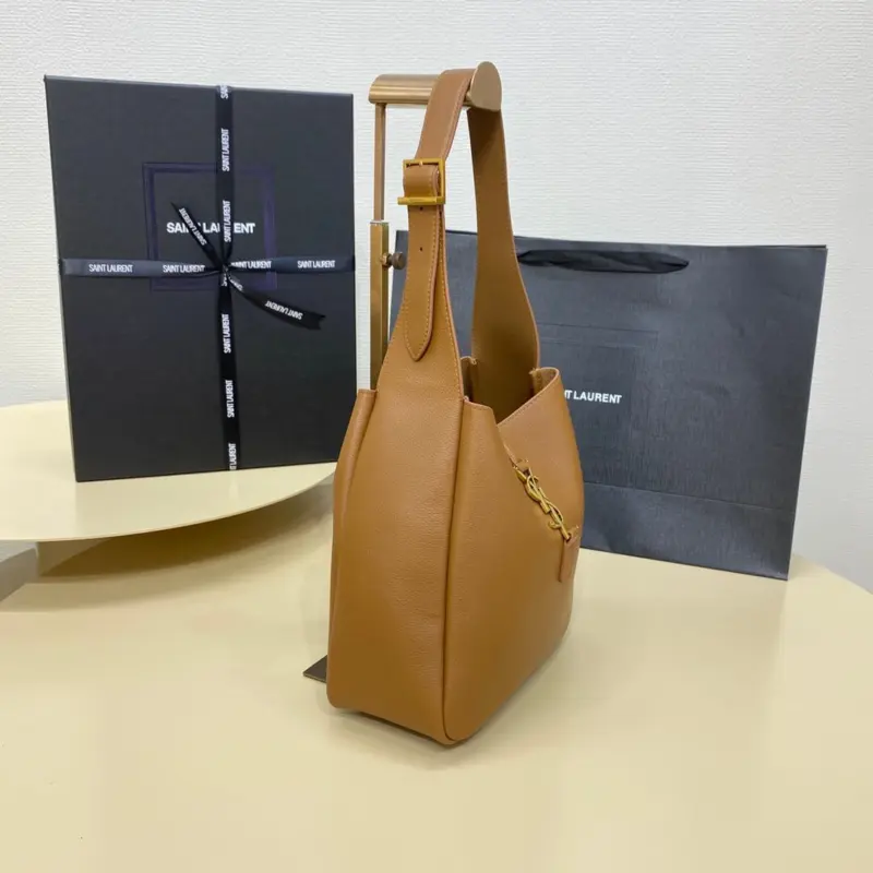 Classic-Small-Le-5-A-7-Hobo-Shoulder-Bag-753938-Brown-Classic-Small-Le-5-A-7-Hobo-Shoulder-Bag-753938-Brown-6.webp