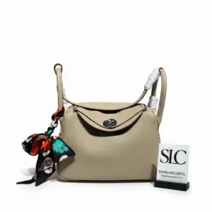 Classic Style Lindy 26 Top Handle Shoulder Bag