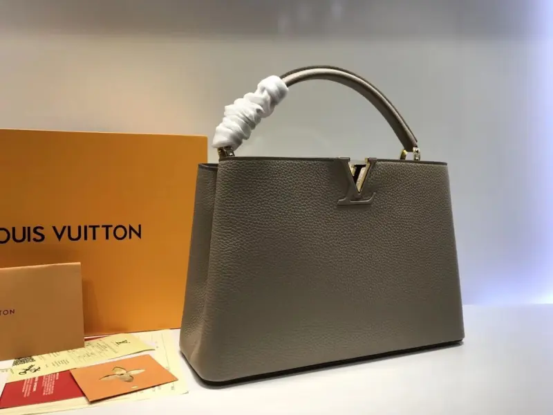 Classic-Taurillon-Leather-Top-Handle-Flap-Handbag-MM-M48864-Grey-Classic-Taurillon-Leather-Top-Handle-Flap-Handbag-MM-M48864-Grey-3.webp