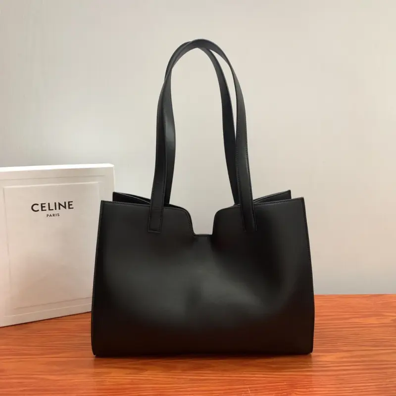 Classic-Top-Handle-Cabas-16-Tote-in-Smooth-Calfskin-112583-Black-Classic-Top-Handle-Cabas-16-Tote-in-Smooth-Calfskin-112583-Black-5.webp