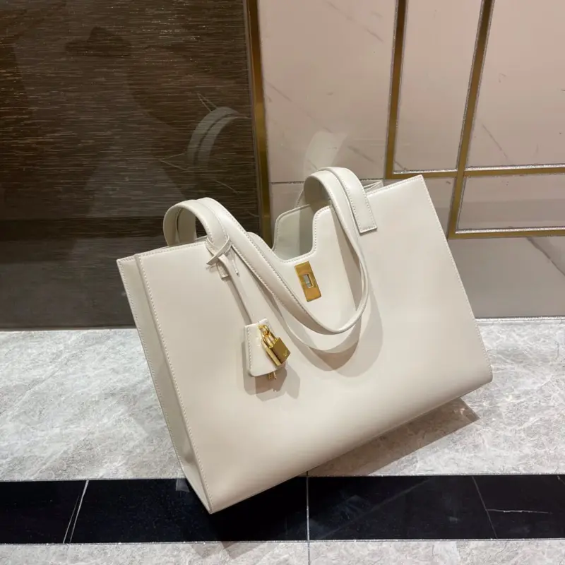 Classic-Top-Handle-Cabas-16-Tote-in-Smooth-Calfskin-112583-White-Classic-Top-Handle-Cabas-16-Tote-in-Smooth-Calfskin-112583-White-3.webp