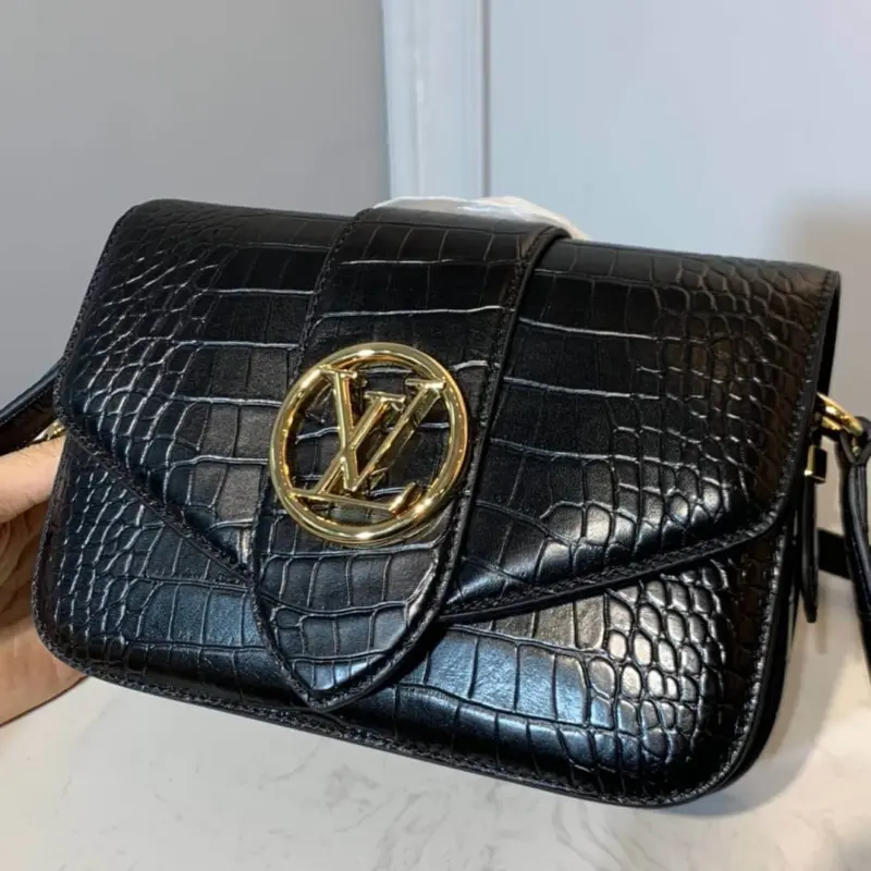 Croc-Effect-Pont-9-Leather-Flap-Shoulder-Bag-M55950-Black-Croc-Effect-Pont-9-Leather-Flap-Shoulder-Bag-M55950-Black-3.webp