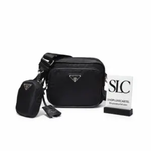 Crossbody Camera Bag in Nylon and Textured Leather 1BH017