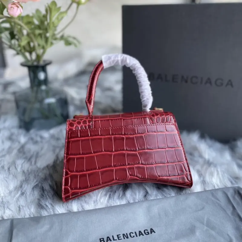 Curved-Top-Handle-Hourglass-XS-Croc-Effect-Leather-Tote-Burgundy-Curved-Top-Handle-Hourglass-XS-Croc-Effect-Leather-Tote-Burgundy-2.webp