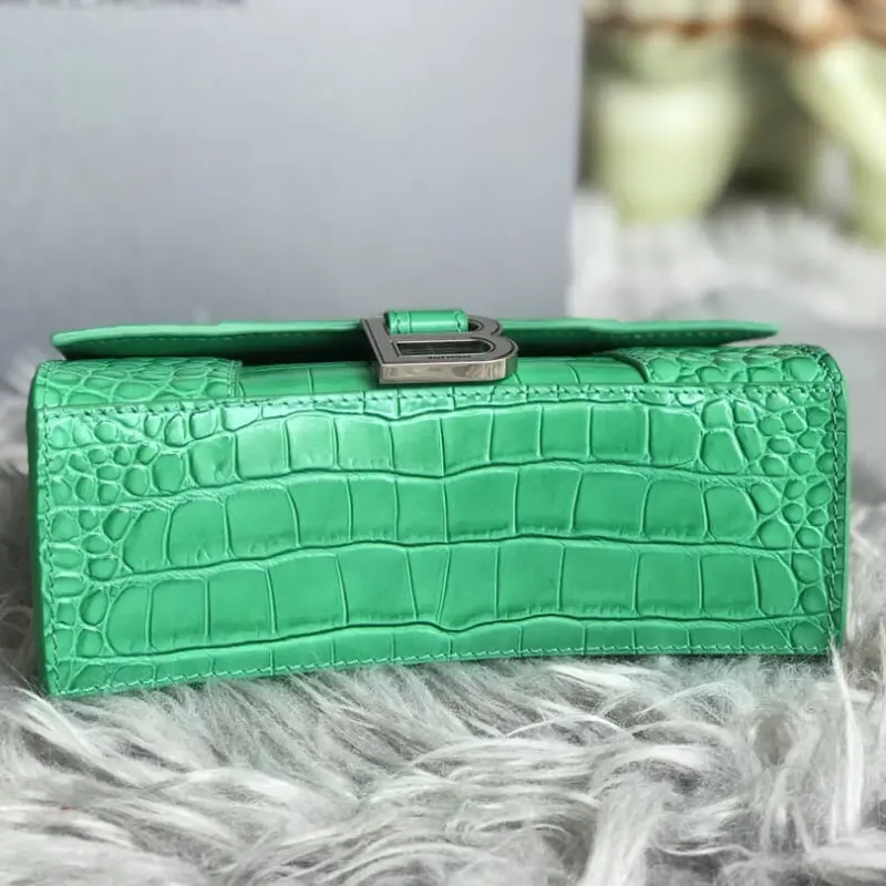 Curved-Top-Handle-Hourglass-XS-Croc-Effect-Leather-Tote-Green-Curved-Top-Handle-Hourglass-XS-Croc-Effect-Leather-Tote-Green-3.webp