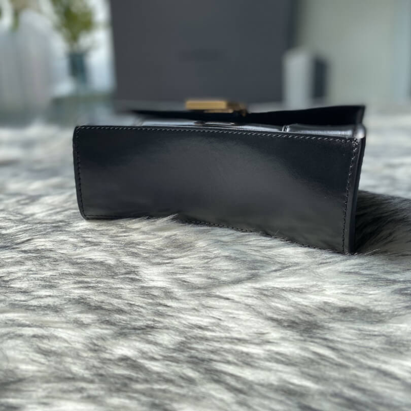 Curvy-Silhouette-Hourglass-XS-Top-Handle-Shiny-Calfskin-Tote-Black-Curvy-Silhouette-Hourglass-XS-Top-Handle-Shiny-Calfskin-Tote-Black-3.webp