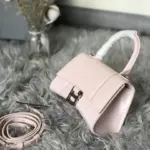 Curvy-Silhouette-Hourglass-XS-Top-Handle-Shiny-Calfskin-Tote-Light-Pink-Curvy-Silhouette-Hourglass-XS-Top-Handle-Shiny-Calfskin-Tote-Light-Pink-3.webp