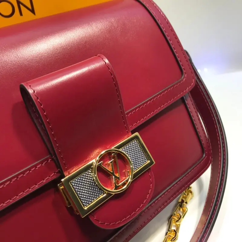 Dauphine-MM-Shoulder-Bag-in-Smooth-Calfskin-Leather-M55735-M55821-Burgundy-Dauphine-MM-Shoulder-Bag-in-Smooth-Calfskin-Leather-M55735-M55821-Burgundy-3.webp