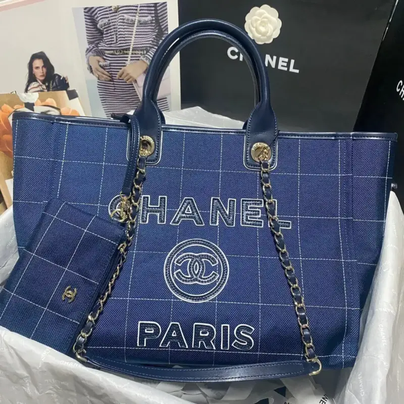 Deauville-Large-Shopping-Tote-in-Cotton-and-Calfskin-Mix-AS93786-Blue-Deauville-Large-Shopping-Tote-in-Cotton-and-Calfskin-Mix-AS93786-Blue-1.webp