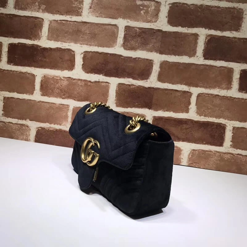 GG-Marmont-Quilted-Velvet-Chain-Strap-Shoulder-Bag-446744-Black-GG-Marmont-Quilted-Velvet-Chain-Strap-Shoulder-Bag-446744-Black-1.webp