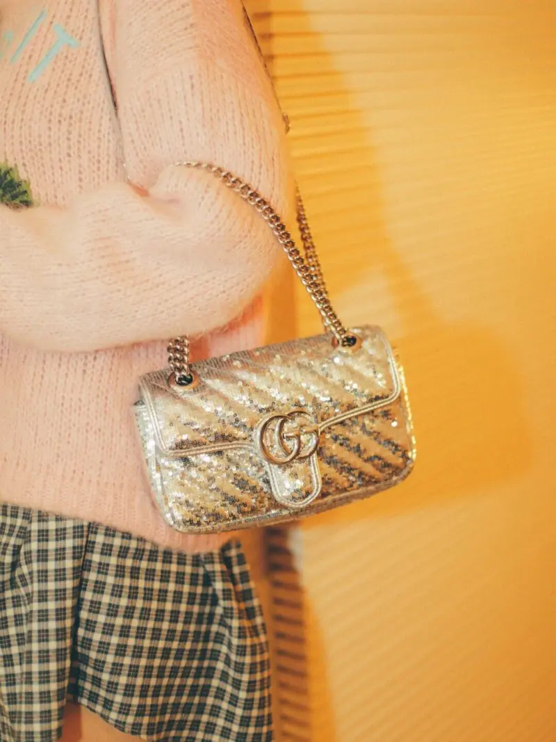 GG-Marmont-Small-Quilted-Sequin-Shoulder-Bag-443497-Silver-GG-Marmont-Small-Quilted-Sequin-Shoulder-Bag-443497-Silver-2.webp