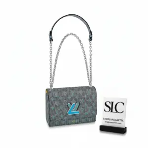 Grained Leather Turn-Lock Flap Shoulder Bag M55480