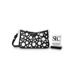 Graphic Print Easy Pouch On Strap Shoulder Bag M81908