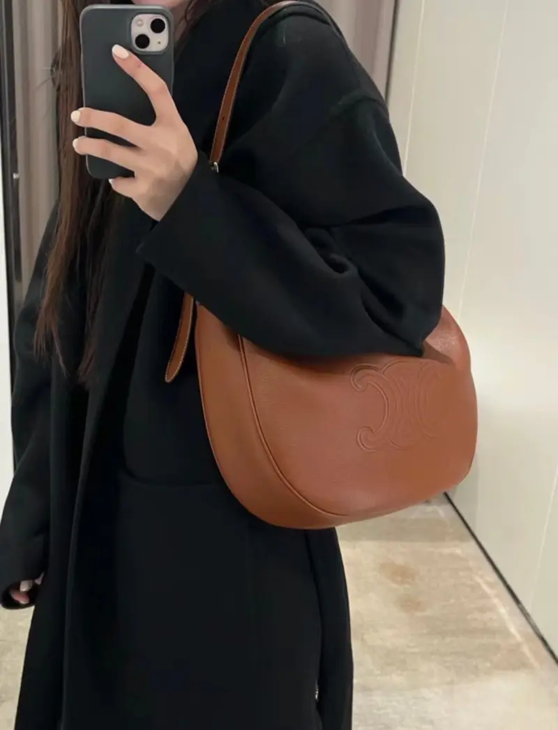 Heloise-Shoulder-Bag-Crafted-in-Supple-Calfskin-Leather-114713-Tan-Heloise-Shoulder-Bag-Crafted-in-Supple-Calfskin-Leather-114713-Tan-2.webp