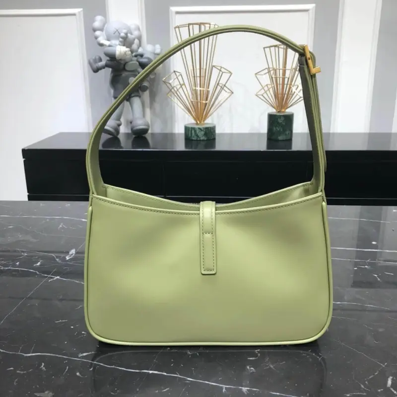 Hobo-Style-Shoulder-Bag-in-Smooth-Leather-657228-Light-Green-Hobo-Style-Shoulder-Bag-in-Smooth-Leather-657228-Light-Green-5.webp