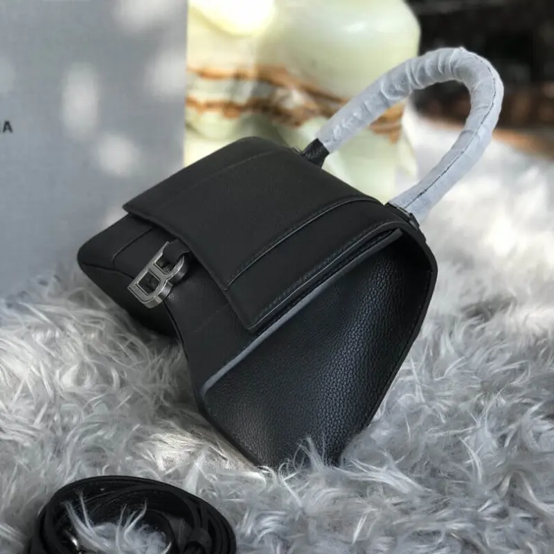 Hourglass-S-Top-Handle-Tote-Bag-in-Textured-Leather-Black-Hourglass-S-Top-Handle-Tote-Bag-in-Textured-Leather-Black-3.webp