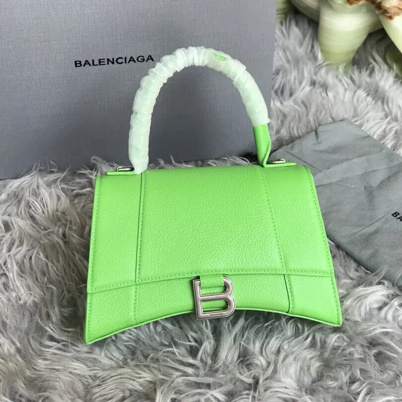 Hourglass-S-Top-Handle-Tote-Bag-in-Textured-Leather-Green-Hourglass-S-Top-Handle-Tote-Bag-in-Textured-Leather-Green-1.webp