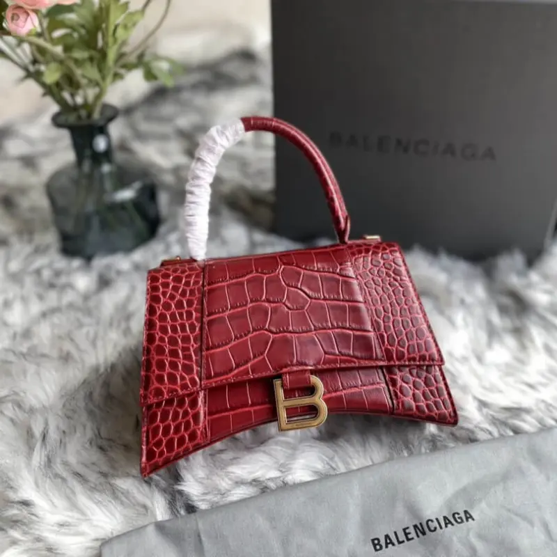 Hourglass-S-Top-Handle-Tote-in-Croc-Effect-Leather-Burgundy-Hourglass-S-Top-Handle-Tote-in-Croc-Effect-Leather-Burgundy-1.webp
