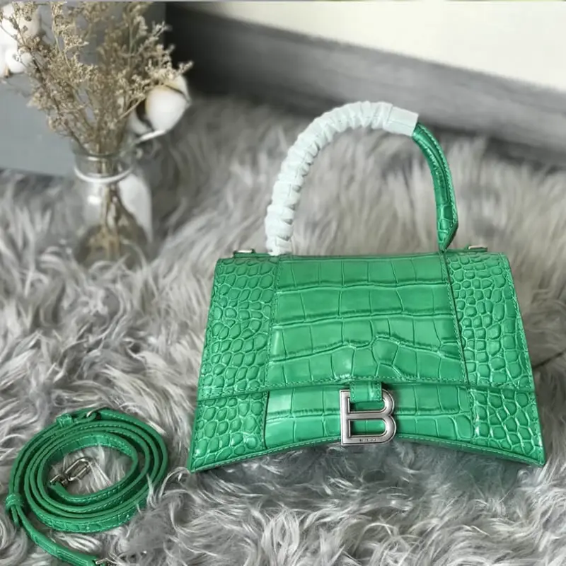 Hourglass-S-Top-Handle-Tote-in-Croc-Effect-Leather-Green-Hourglass-S-Top-Handle-Tote-in-Croc-Effect-Leather-Green-1.webp