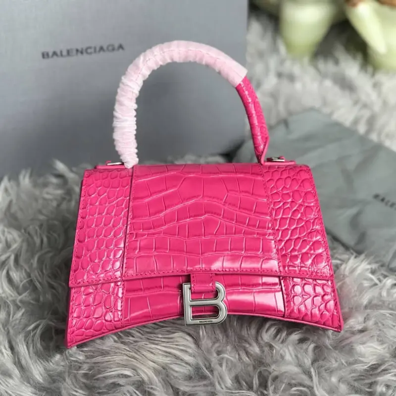 Hourglass-S-Top-Handle-Tote-in-Croc-Effect-Leather-Rosy-Hourglass-S-Top-Handle-Tote-in-Croc-Effect-Leather-Rosy-1.webp