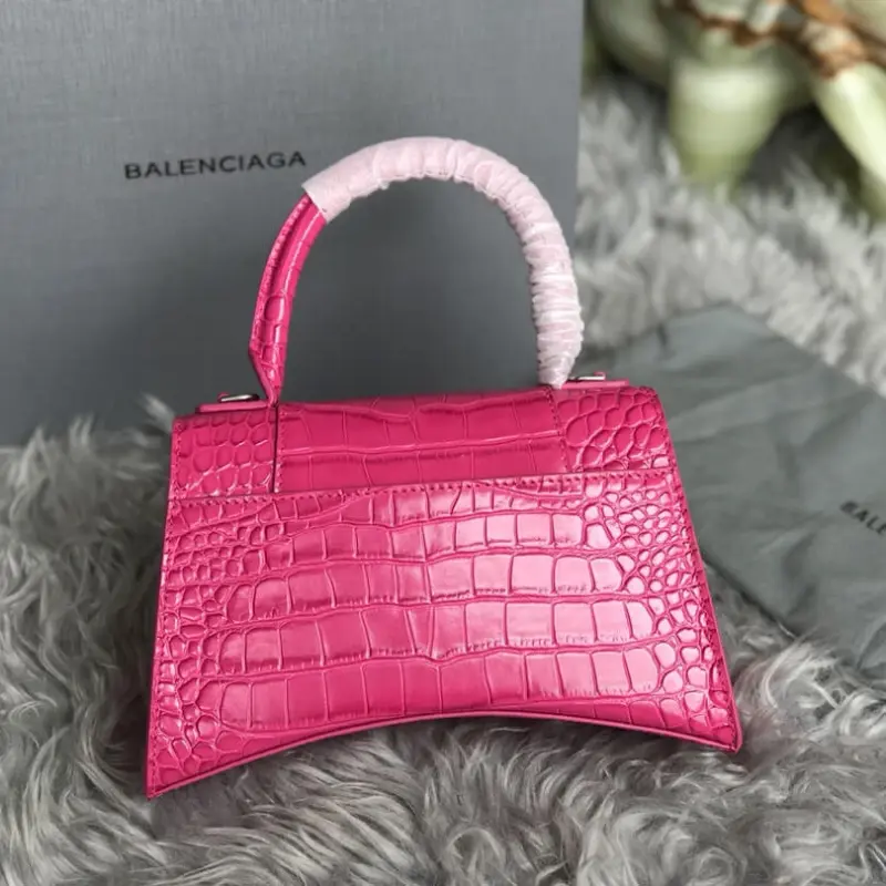 Hourglass-S-Top-Handle-Tote-in-Croc-Effect-Leather-Rosy-Hourglass-S-Top-Handle-Tote-in-Croc-Effect-Leather-Rosy-2.webp