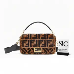 Iconic Baguette Shape Soft Sheepskin Shoulder Bag 8BR600