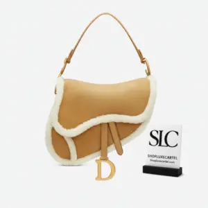 Iconic Flap Top Shearling Saddle Shoulder Bag M0446