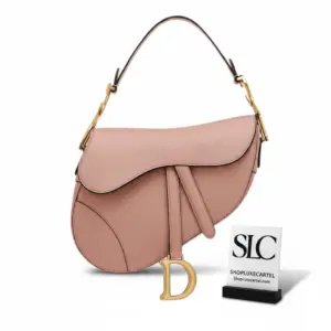 Iconic Saddle Shoulder Bag in Grained Calfskin M0446