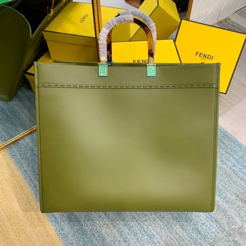 Large-Sunshine-Leather-Tote-Bag-with-Embossed-Logo-8BH372-Green-Large-Sunshine-Leather-Tote-Bag-with-Embossed-Logo-8BH372-Green-2.webp