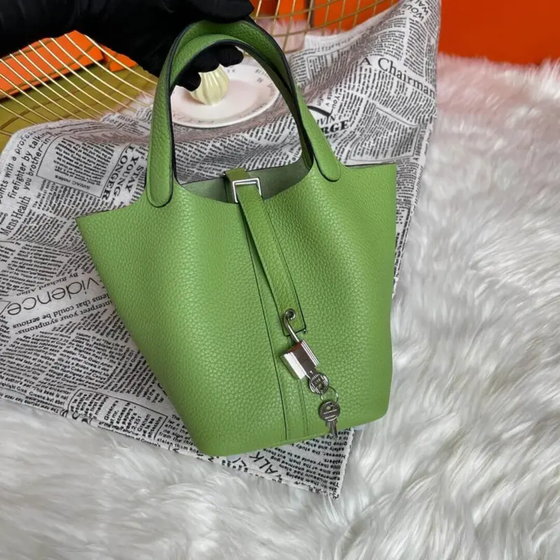 Locking-Top-Handle-Bucket-Bag-in-Green-Clemence-Leather-22-Locking-Top-Handle-Bucket-Bag-in-Green-Clemence-Leather-22-3.webp