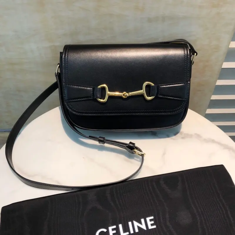 Medium-Crecy-Shoulder-Bag-Crafted-in-Satinated-Calfskin-191373-Black-Medium-Crecy-Shoulder-Bag-Crafted-in-Satinated-Calfskin-191373-Black-2.webp