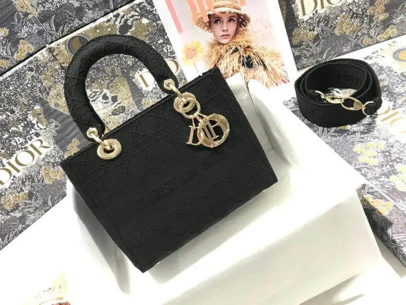 Medium-Lady-D-Lite-Top-Handle-Cannage-Embroidery-Bag-M0565-Black-Medium-Lady-D-Lite-Top-Handle-Cannage-Embroidery-Bag-M0565-Black-4.webp